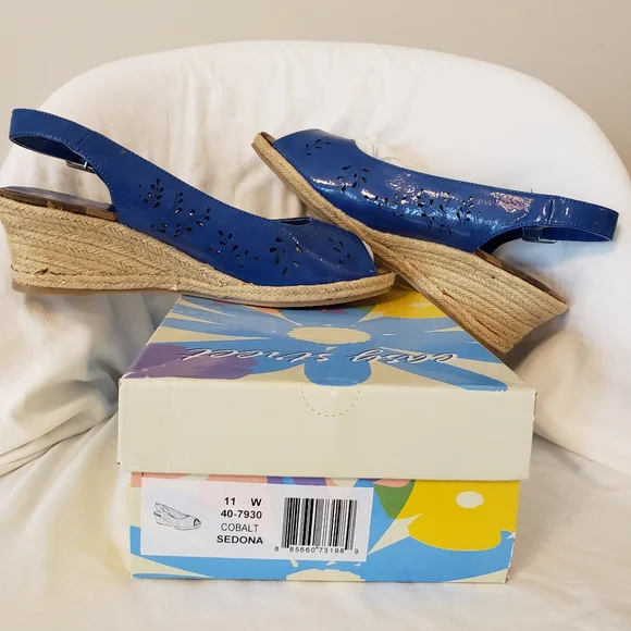 Women's Easy Street Wedge - Picture 5 of 6